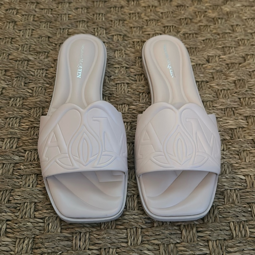 ALEXANDER McQUEEN Sandals - Sz 37